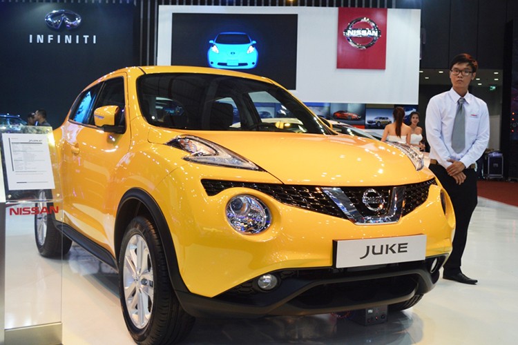 Soi &quot;xe khai tu&quot; Nissan Juke gia hon 1 ty tai Viet Nam